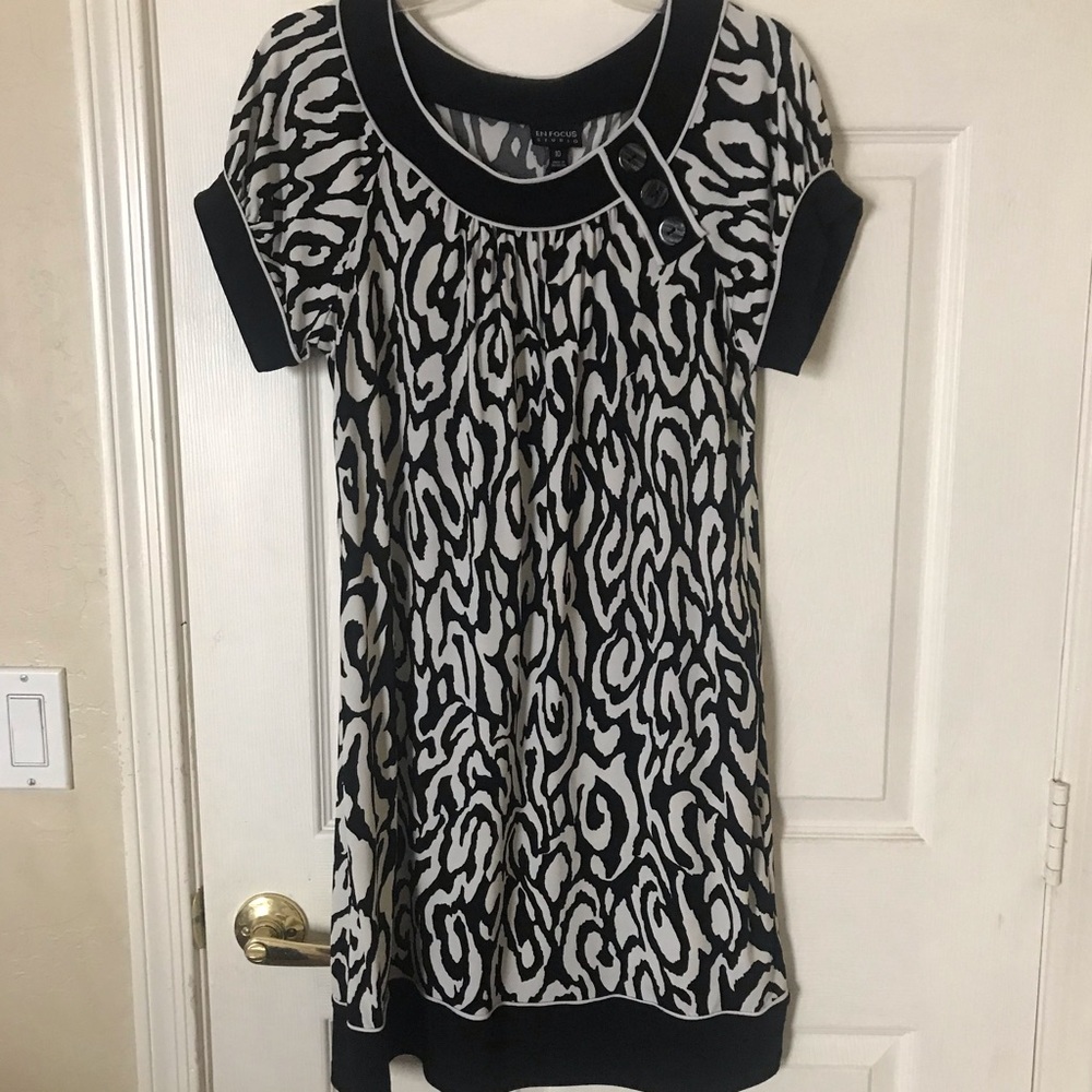 Ladies dress